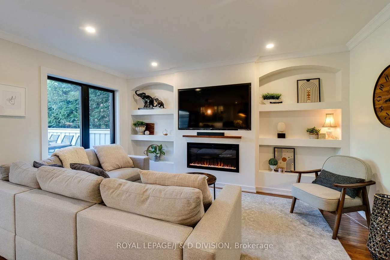 2448, Capilano, 1015 - RO River Oaks, Oakville