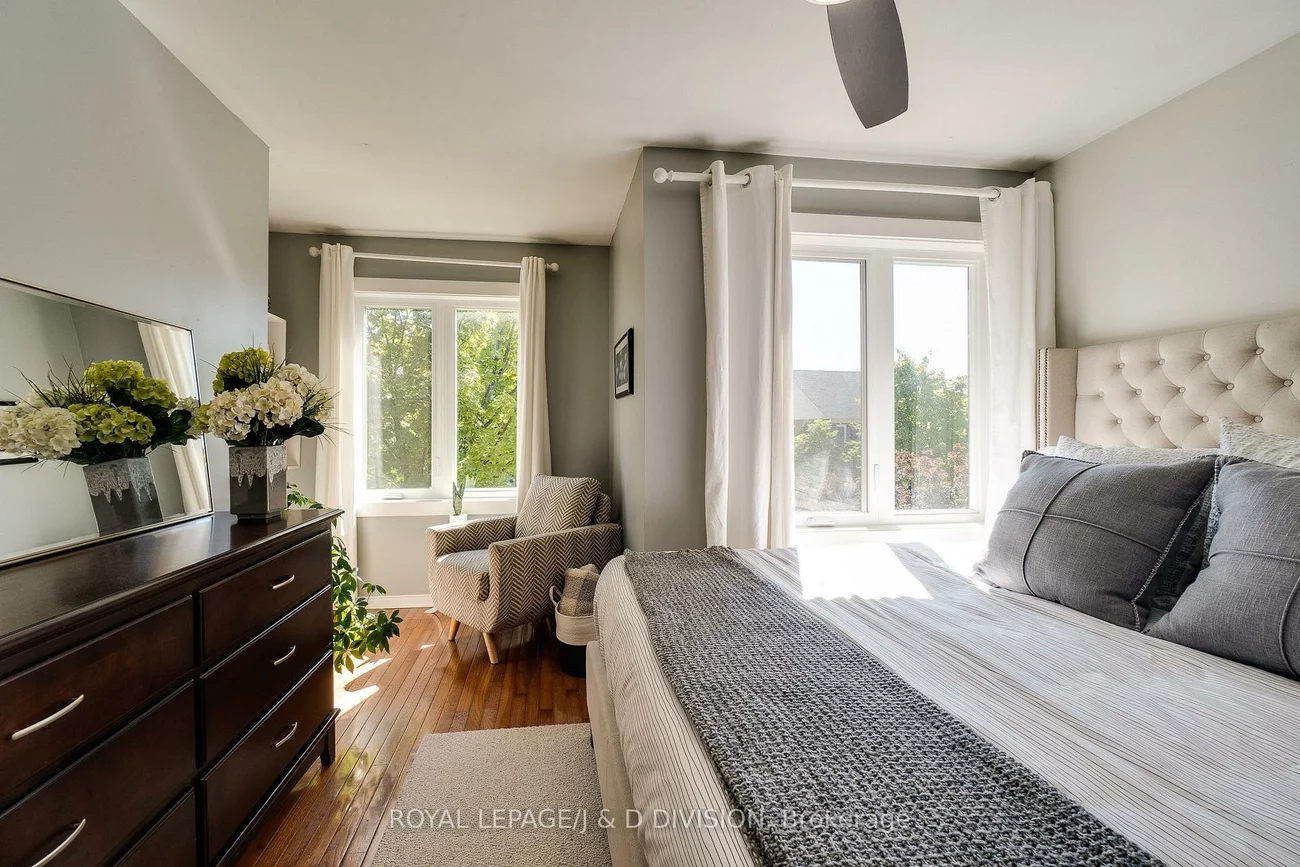 2448, Capilano, 1015 - RO River Oaks, Oakville