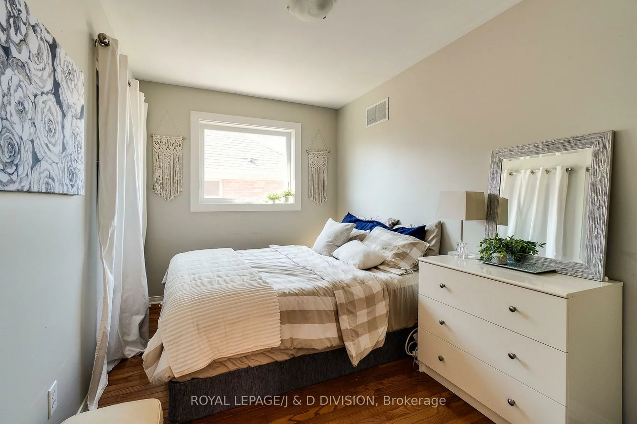 2448, Capilano, 1015 - RO River Oaks, Oakville