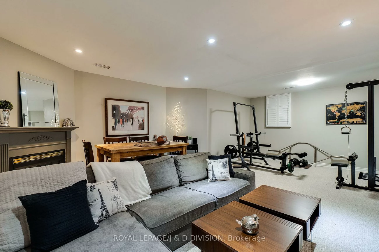 2448, Capilano, 1015 - RO River Oaks, Oakville