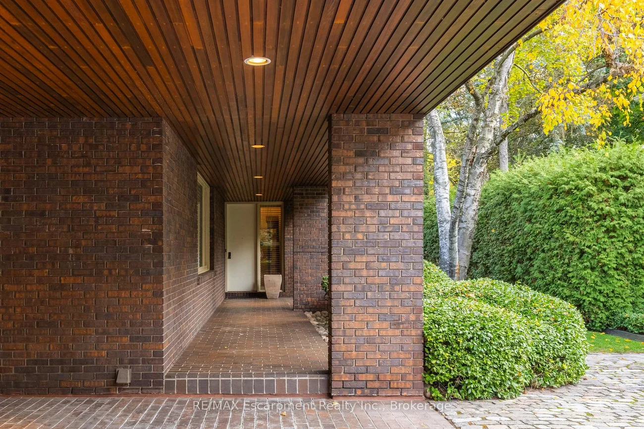 1168, Carey, 1011 - MO Morrison, Oakville