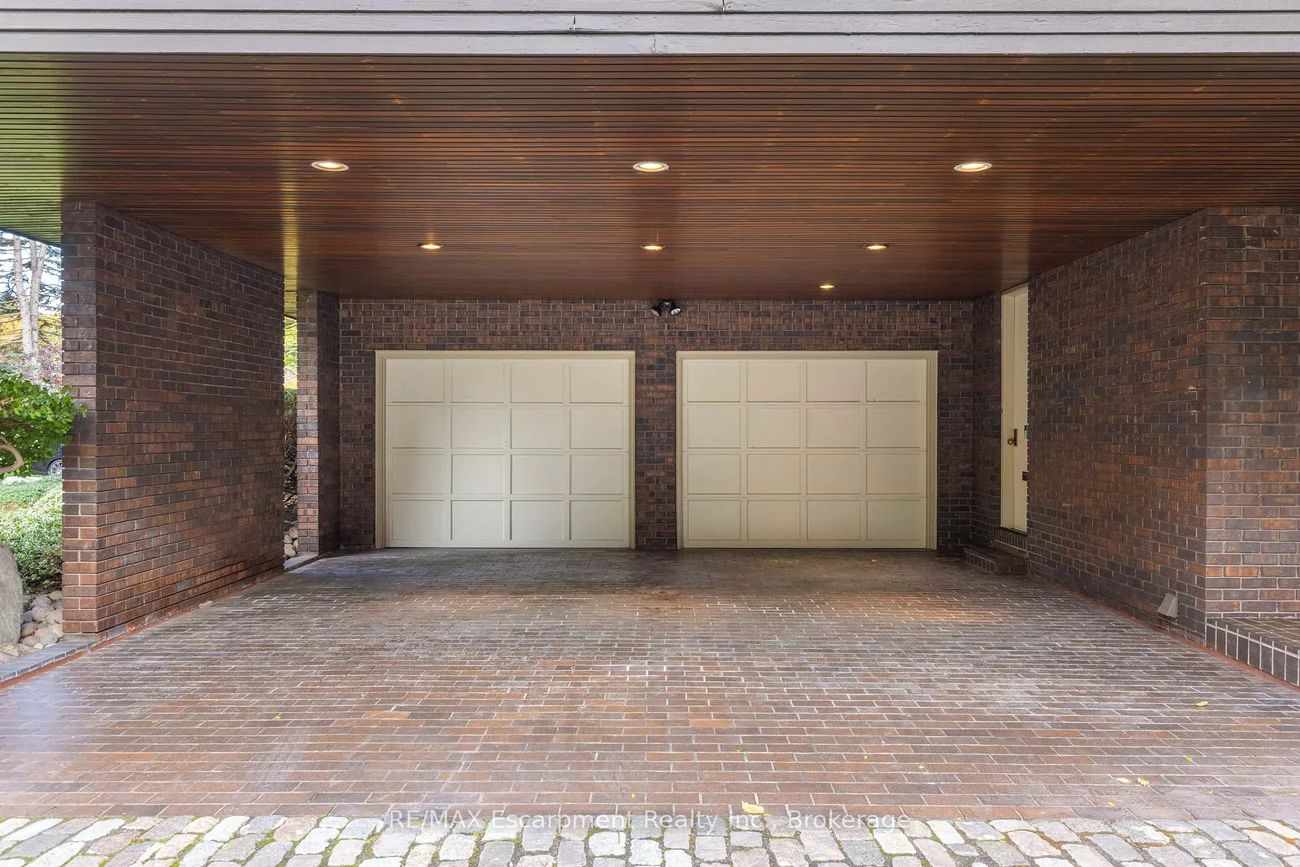 1168, Carey, 1011 - MO Morrison, Oakville