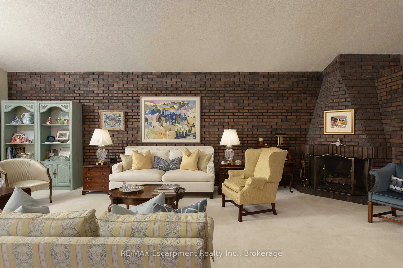 1168, Carey, 1011 - MO Morrison, Oakville