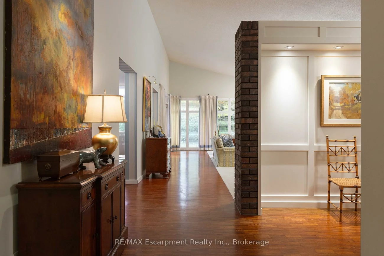 1168, Carey, 1011 - MO Morrison, Oakville