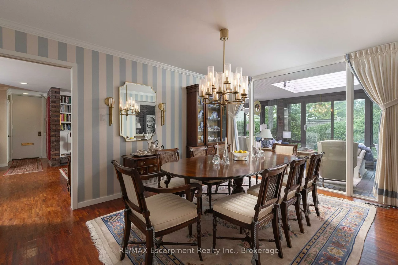 1168, Carey, 1011 - MO Morrison, Oakville