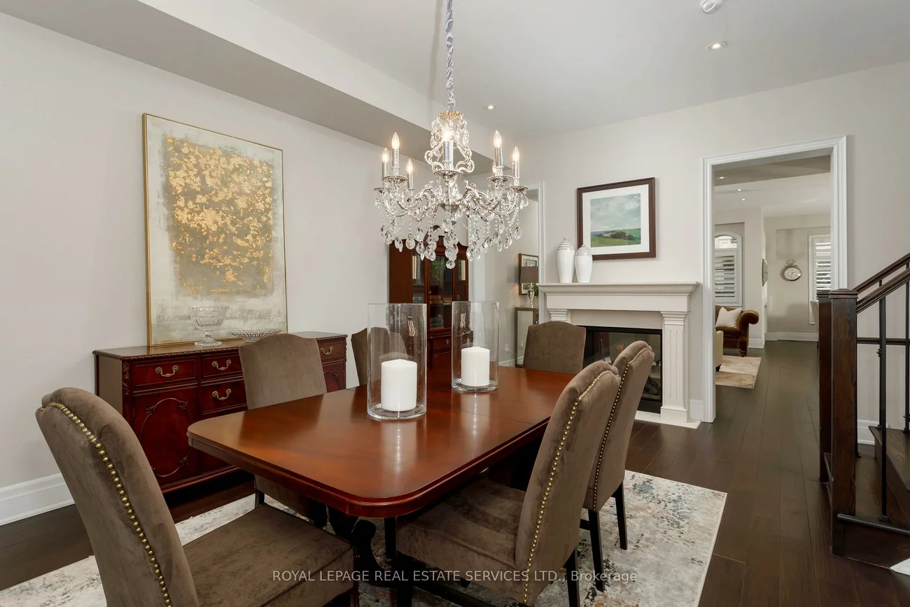 251, Hanover, 1020 - WO West, Oakville