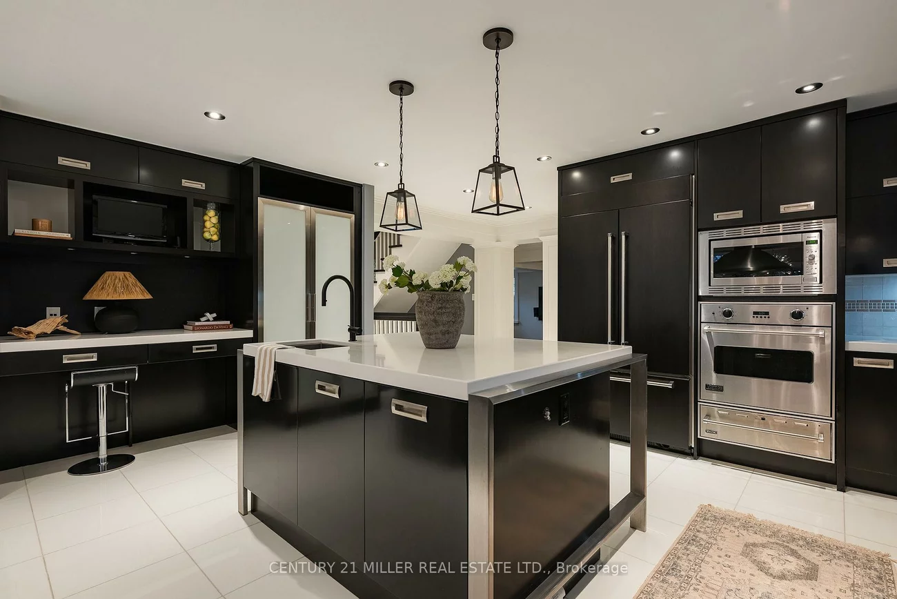 115, Charnwood, 1006 - FD Ford, Oakville