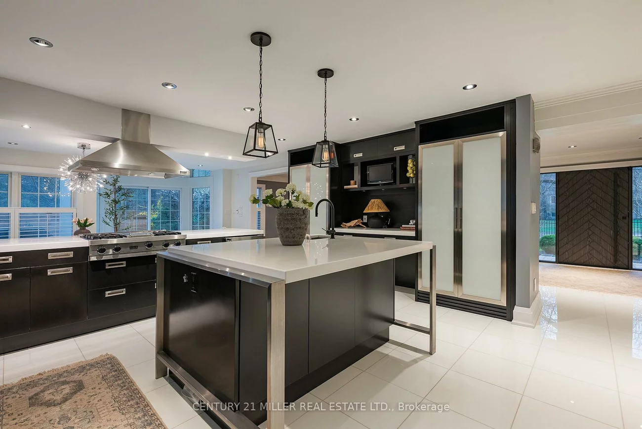 115, Charnwood, 1006 - FD Ford, Oakville