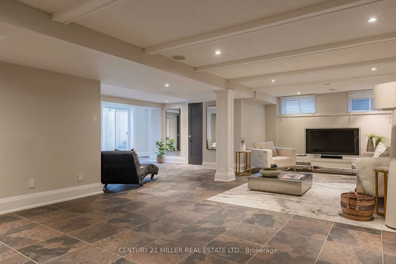 115, Charnwood, 1006 - FD Ford, Oakville