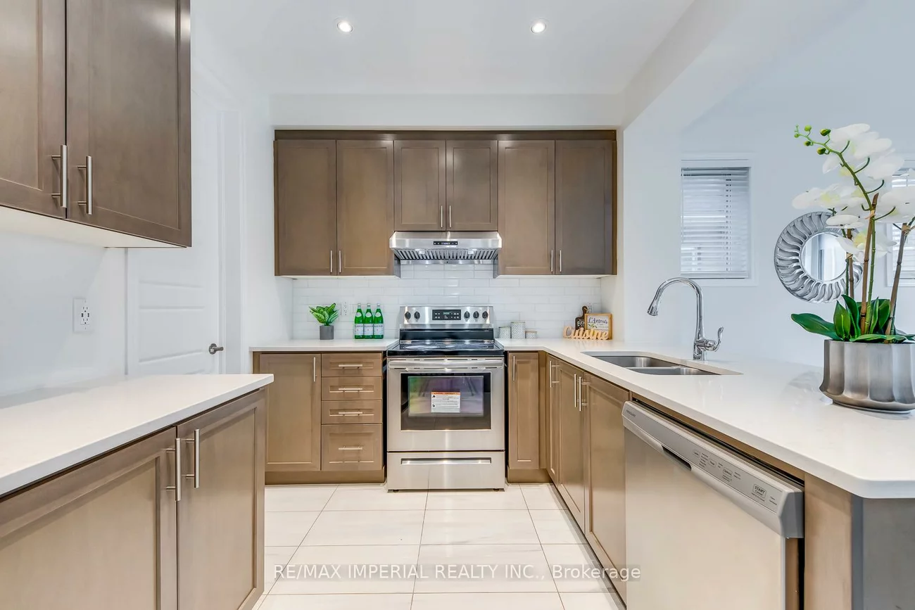 3334, Carding Mill, 1008 - GO Glenorchy, Oakville