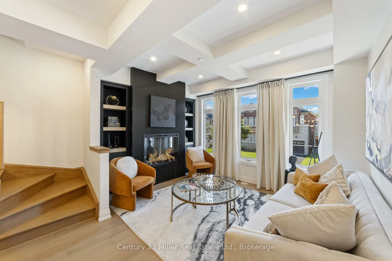 2150, Trafalgar, 1015 - RO River Oaks, Oakville