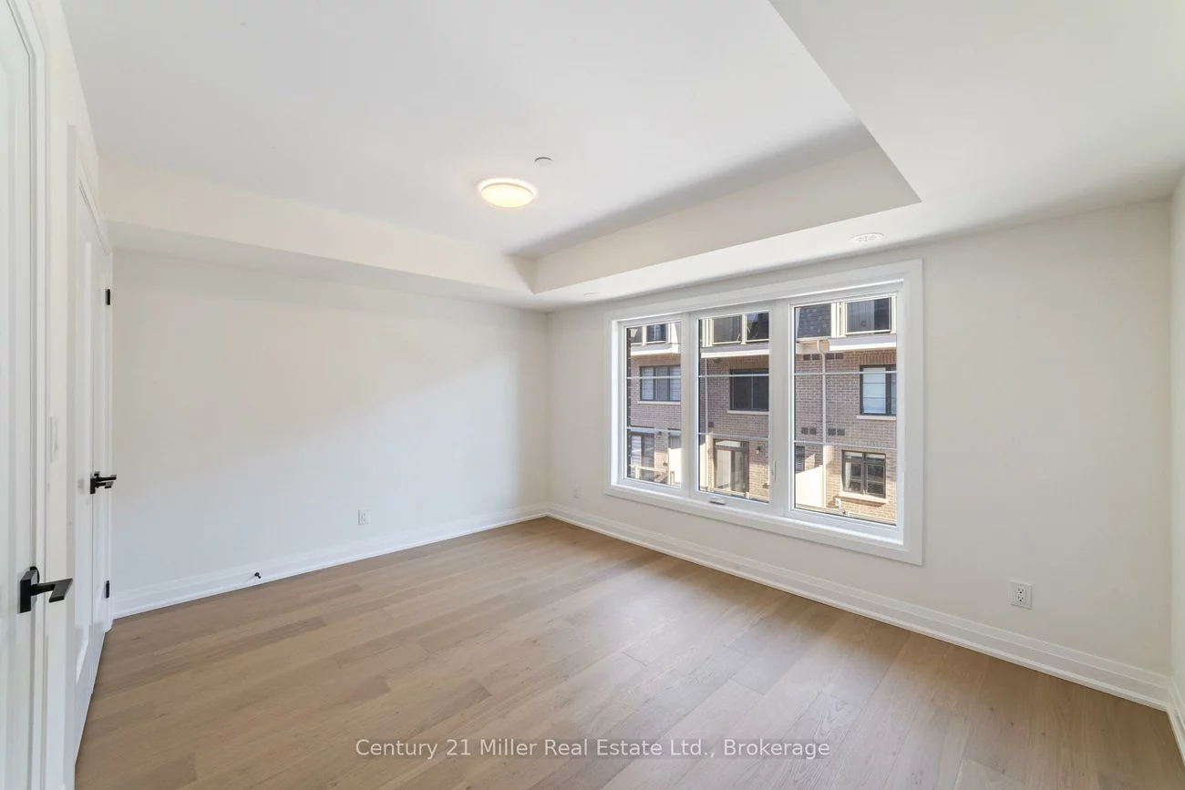 2150, Trafalgar, 1015 - RO River Oaks, Oakville