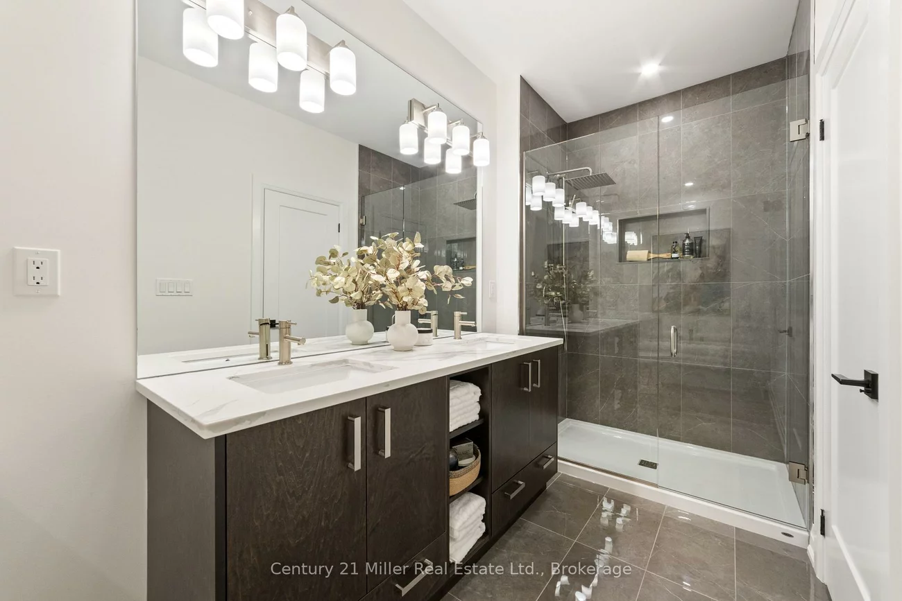 280, Melody, 1015 - RO River Oaks, Oakville
