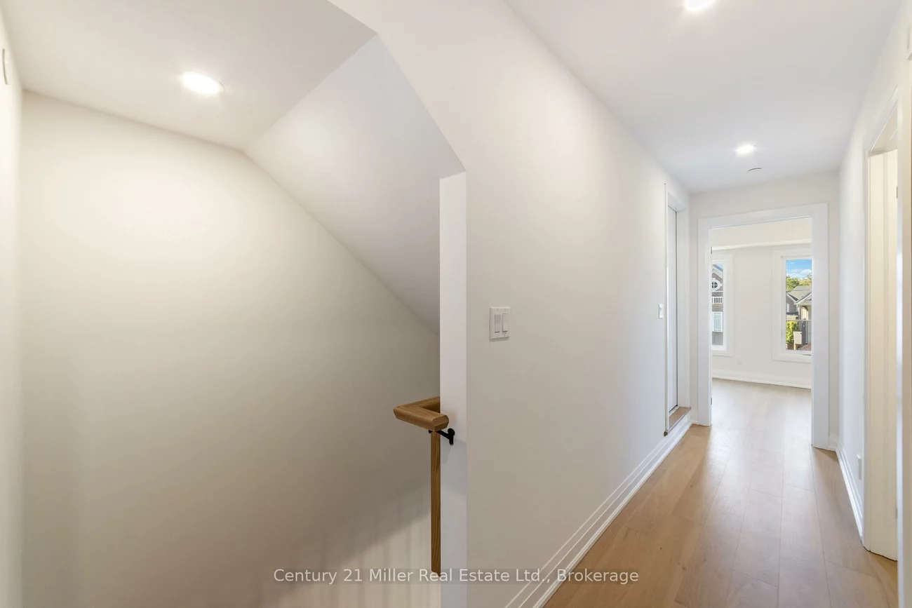 280, Melody, 1015 - RO River Oaks, Oakville
