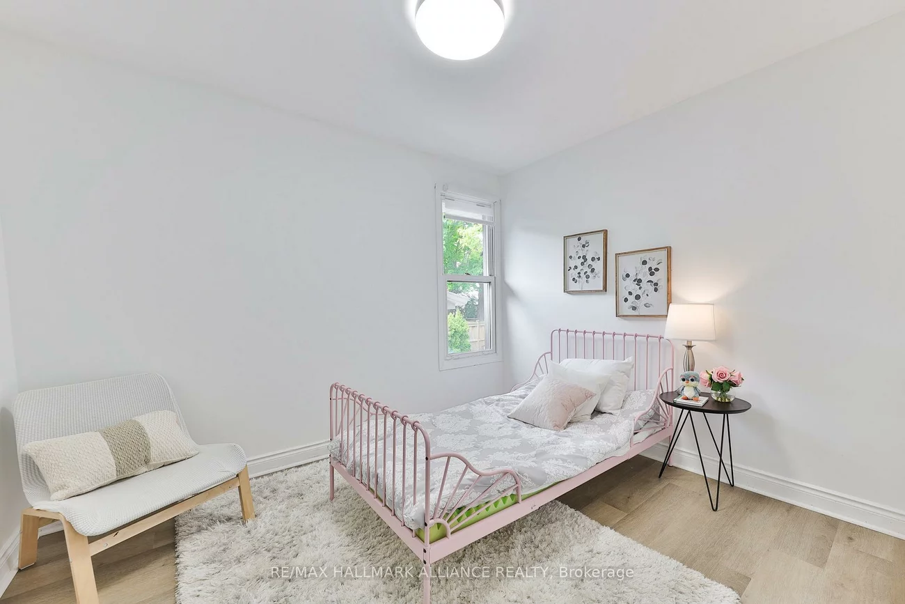 495, Brookmill, 1006 - FD Ford, Oakville