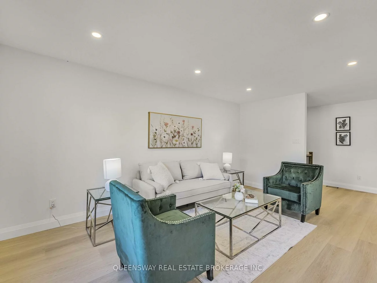 1128, Pinegrove, 1020 - WO West, Oakville