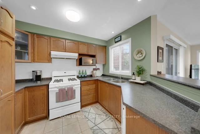 2430, Lazio, 1022 - WT West Oak Trails, Oakville