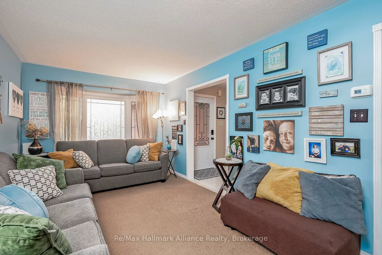 2411, East Gate, 1015 - RO River Oaks, Oakville