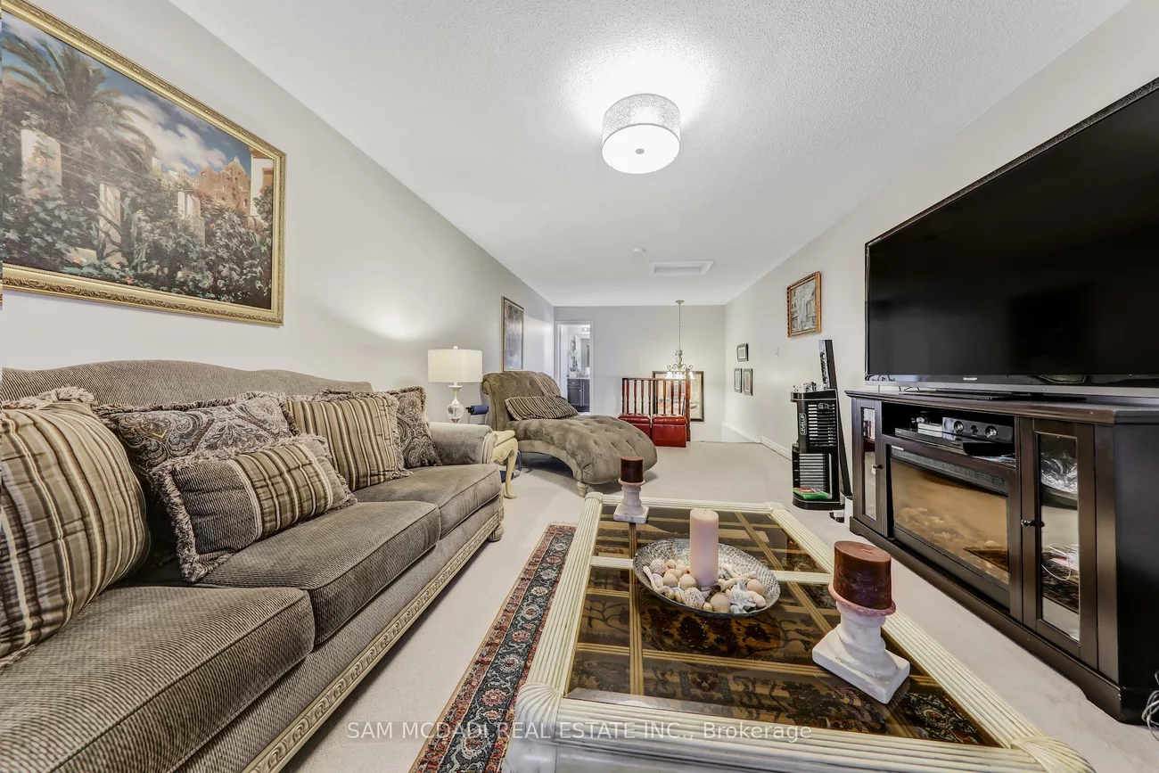 3306, Fox Run, 1001 - BR Bronte, Oakville