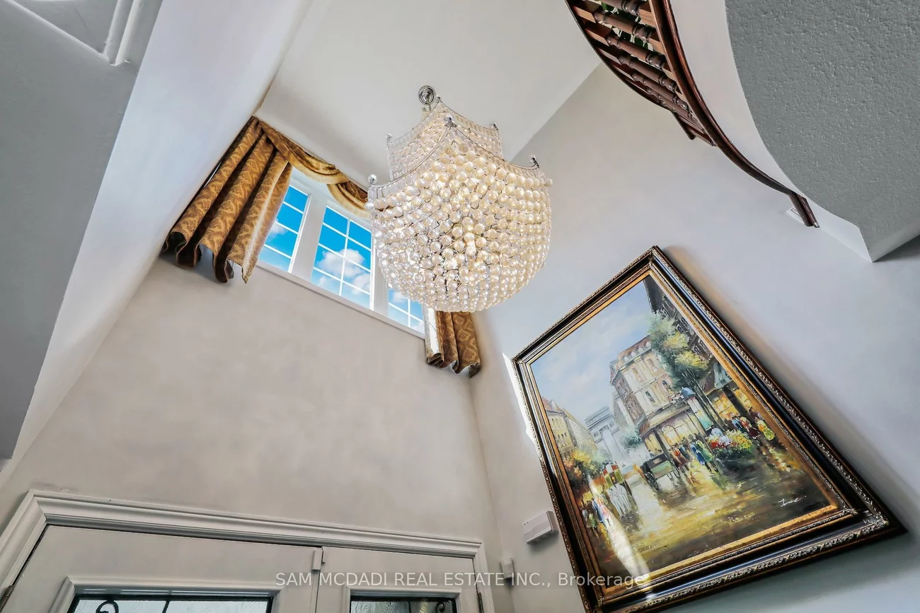 3306, Fox Run, 1001 - BR Bronte, Oakville