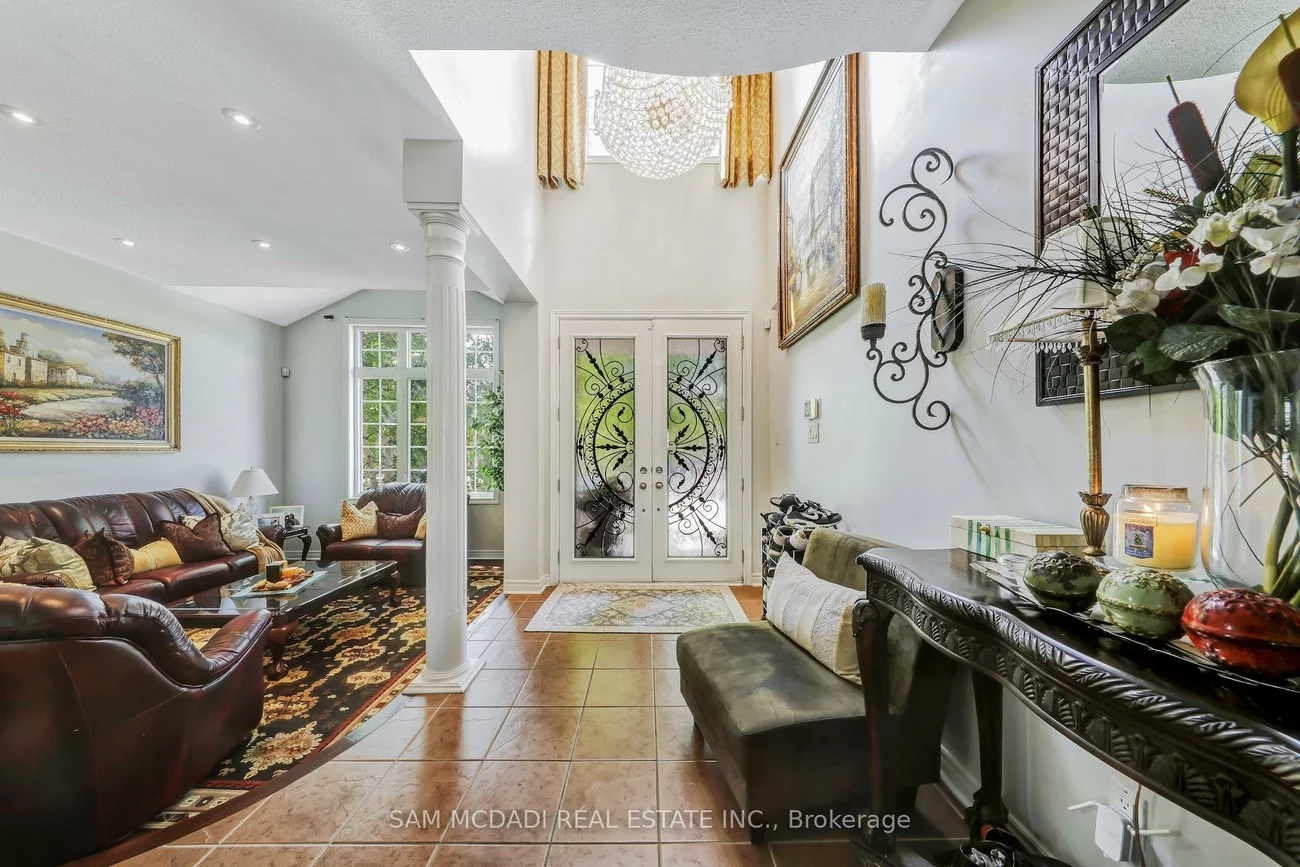 3306, Fox Run, 1001 - BR Bronte, Oakville