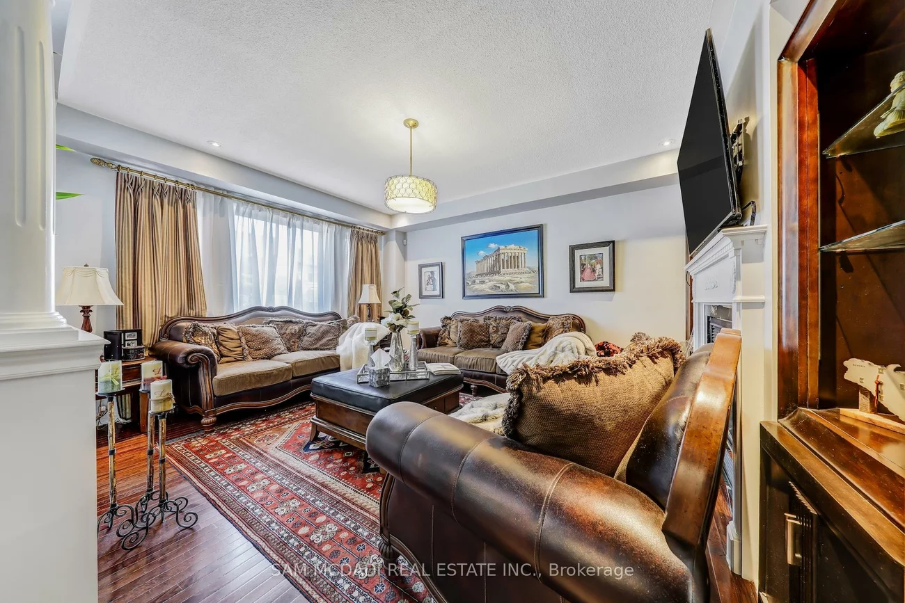 3306, Fox Run, 1001 - BR Bronte, Oakville