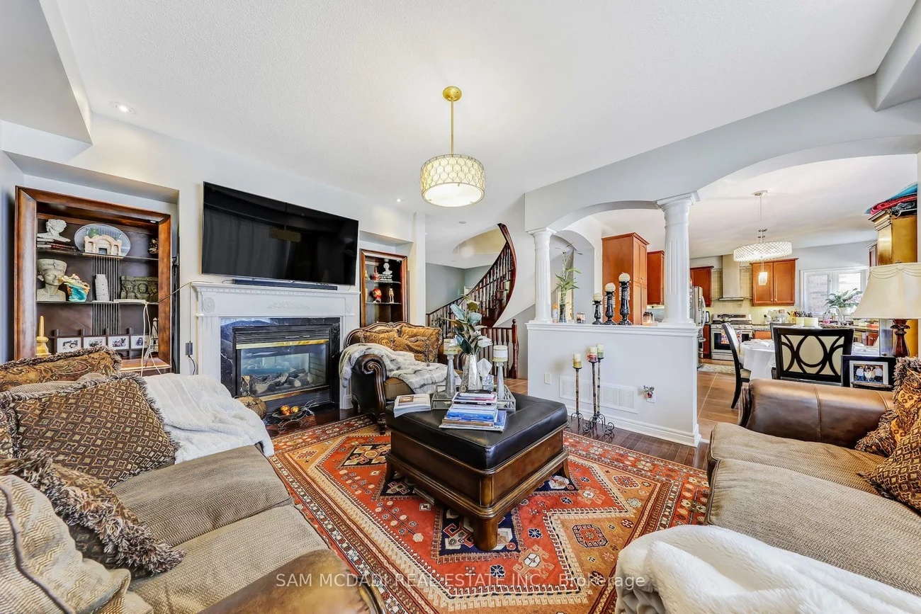 3306, Fox Run, 1001 - BR Bronte, Oakville