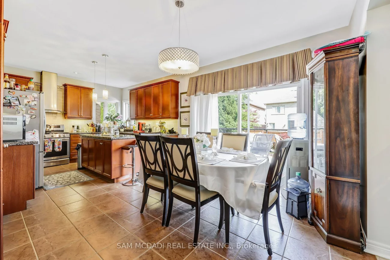 3306, Fox Run, 1001 - BR Bronte, Oakville