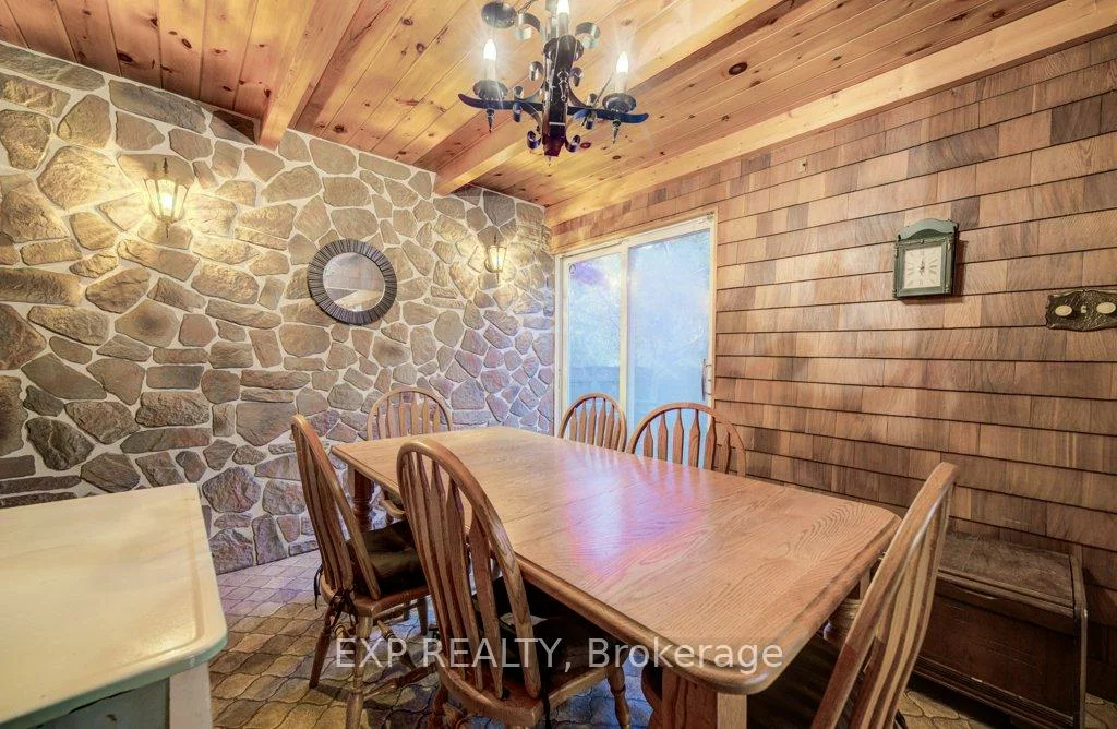 115, Wilson, 1002 - CO Central, Oakville