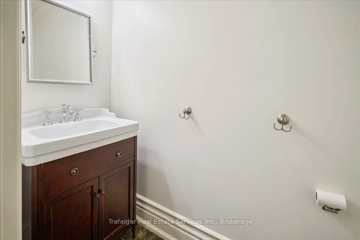 237, Morrison, 1011 - MO Morrison, Oakville