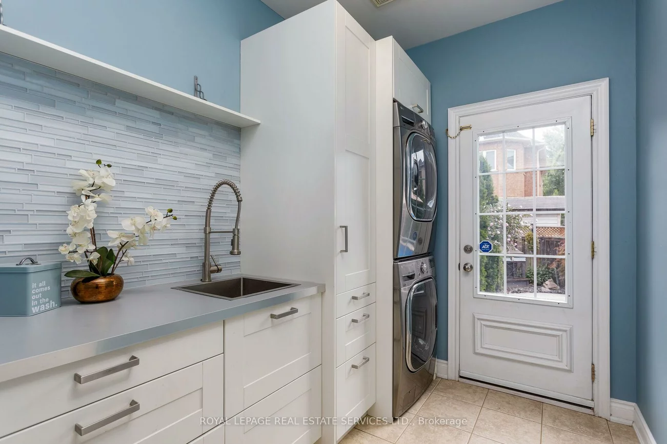 2299, Millstone, 1019 - WM Westmount, Oakville