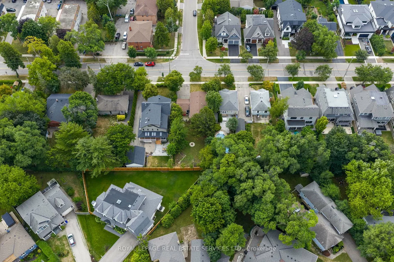 2339, Hixon, 1001 - BR Bronte, Oakville