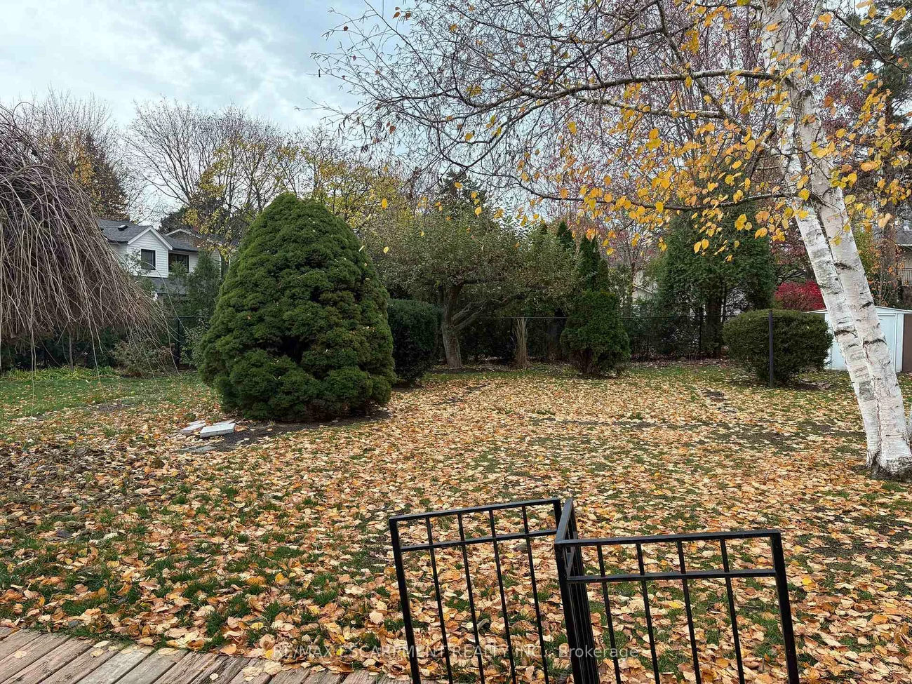 2138, Salmon, 1001 - BR Bronte, Oakville