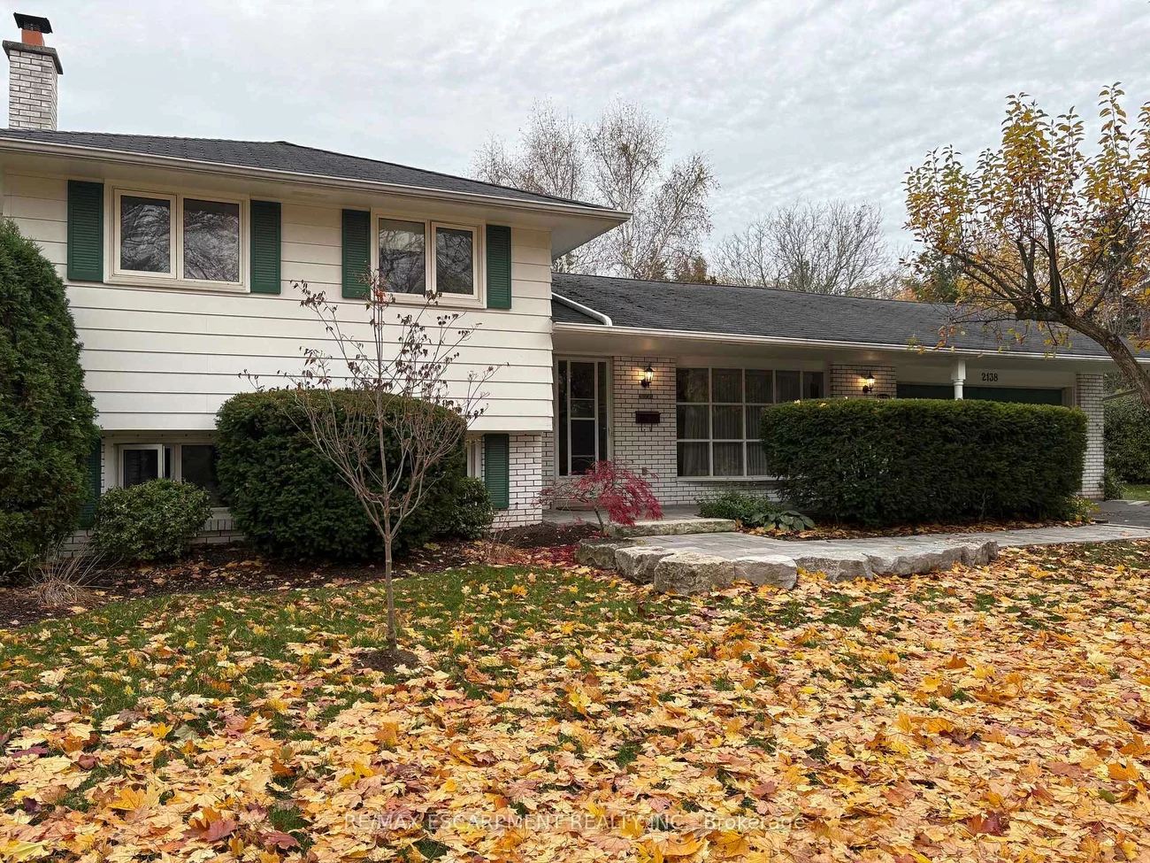 2138, Salmon, 1001 - BR Bronte, Oakville