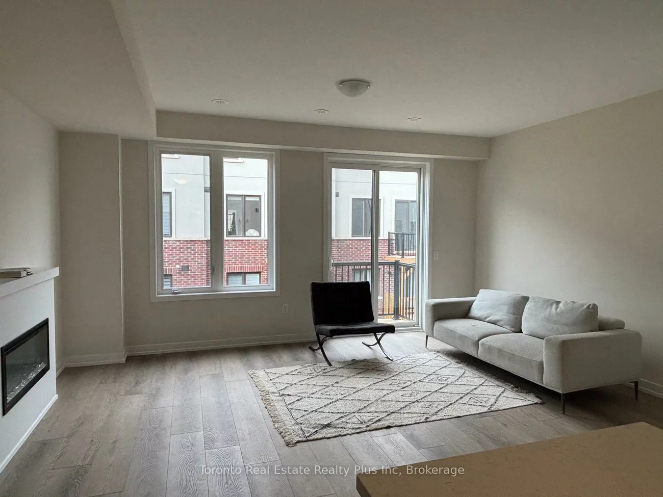 1341, Kaniv, 1012 - NW Northwest, Oakville