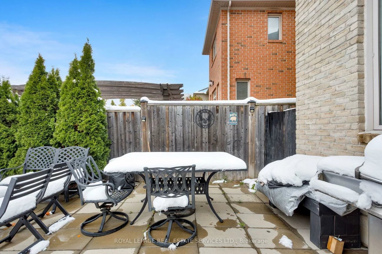 2472, Chaplin, 1009 - JC Joshua Creek, Oakville