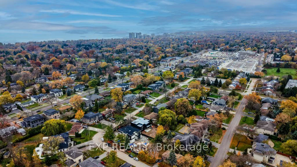 1361, Stanbury, 1020 - WO West, Oakville