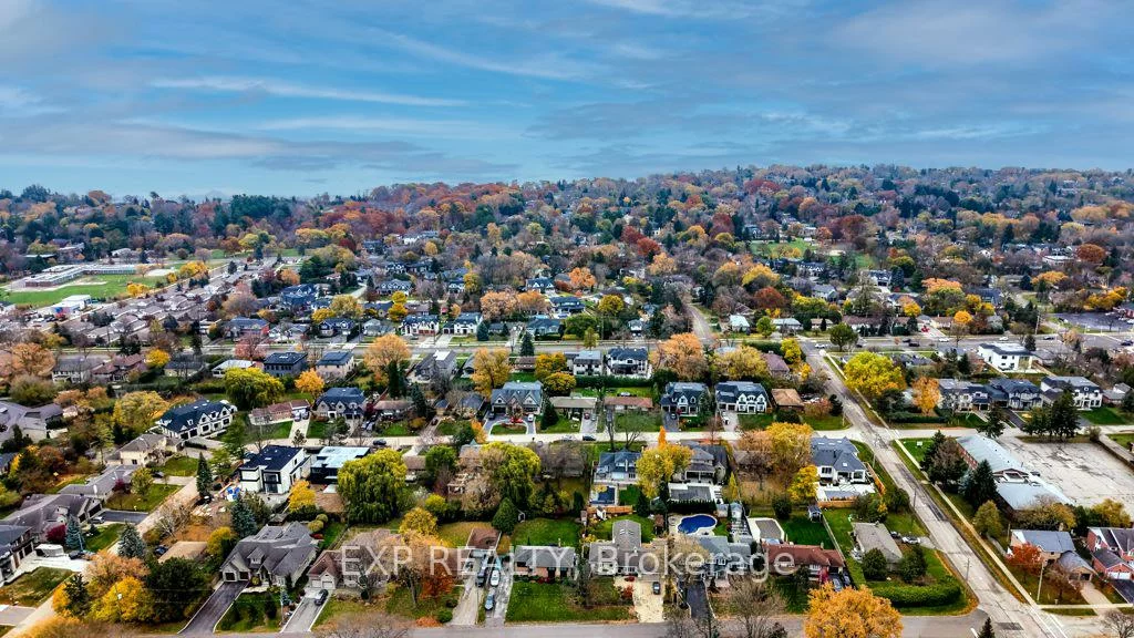 1361, Stanbury, 1020 - WO West, Oakville