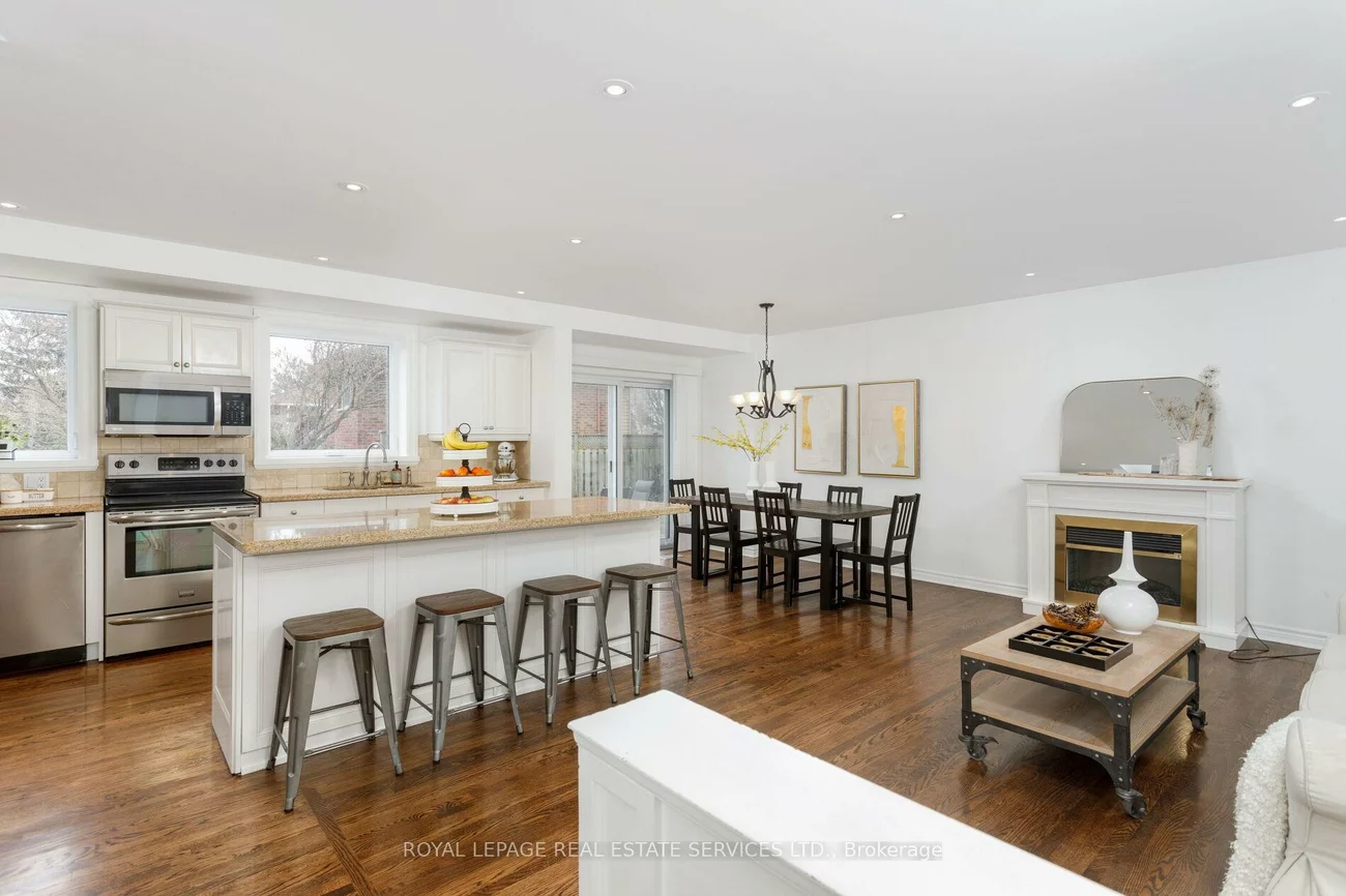 2088, Saxon, 1020 - WO West, Oakville