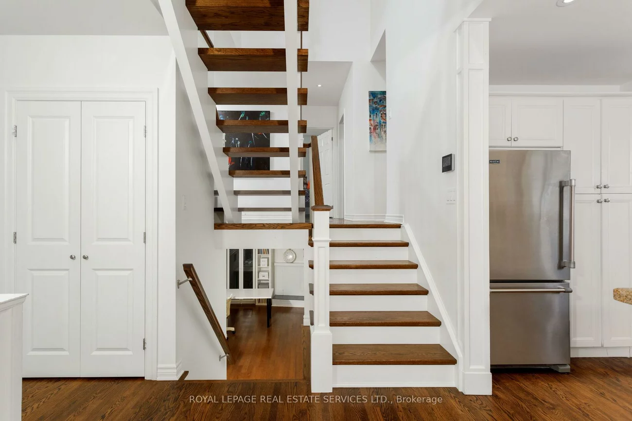 2088, Saxon, 1020 - WO West, Oakville