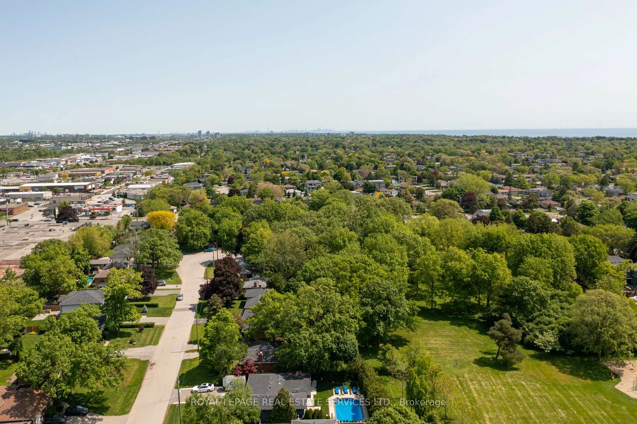 2088, Saxon, 1020 - WO West, Oakville