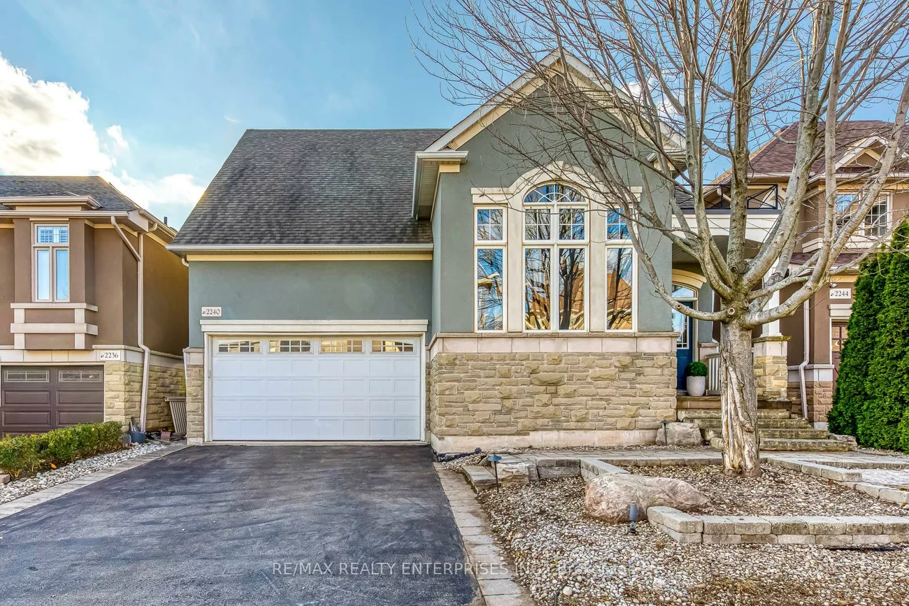 2240, Blackbird, 1019 - WM Westmount, Oakville