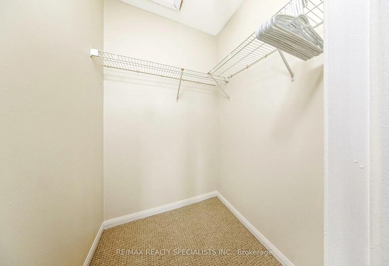 3187, Stornoway, 1000 - BC Bronte Creek, Oakville