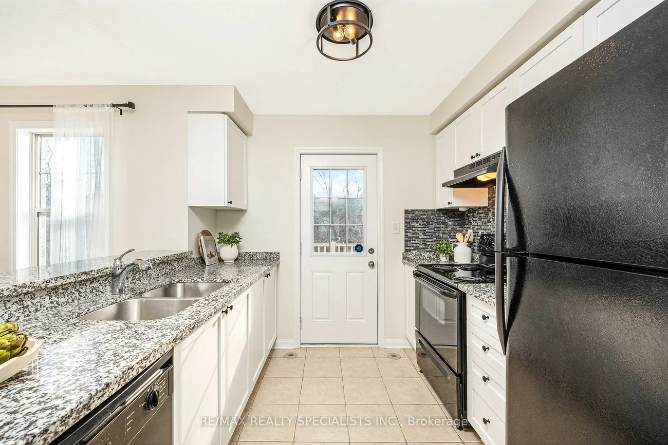 3187, Stornoway, 1000 - BC Bronte Creek, Oakville