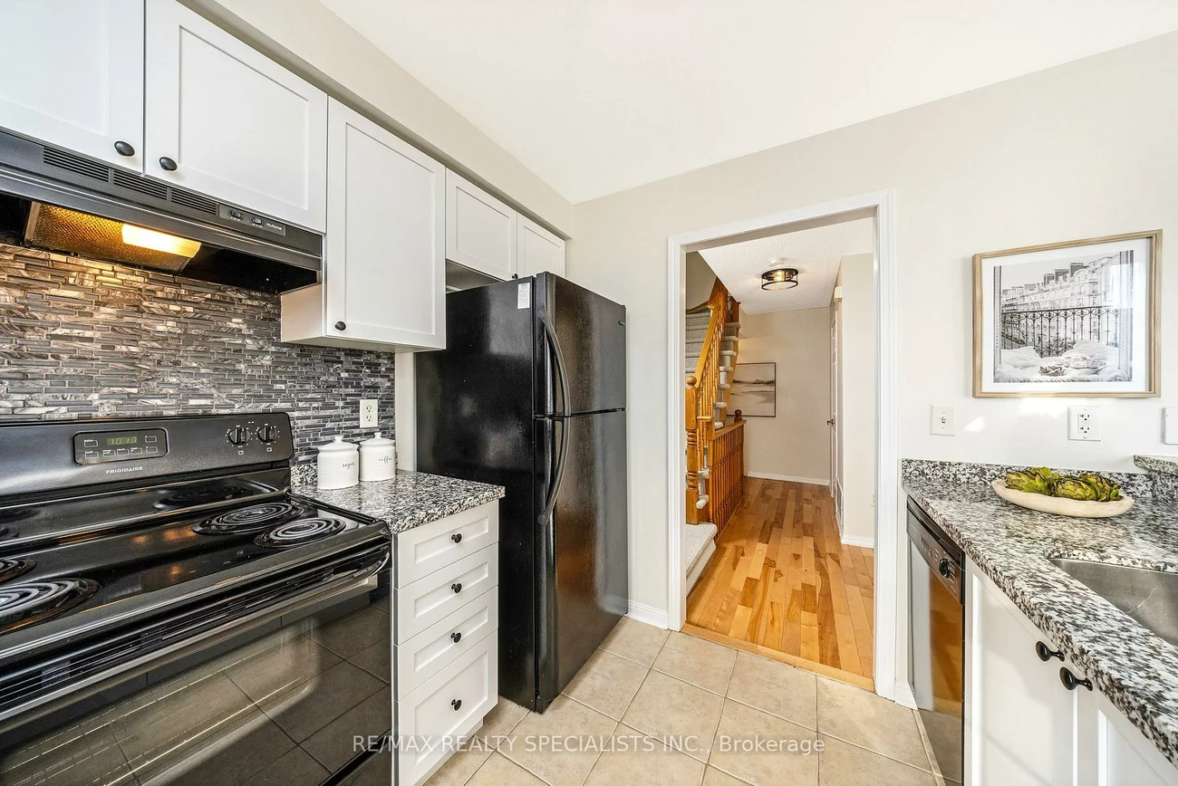 3187, Stornoway, 1000 - BC Bronte Creek, Oakville