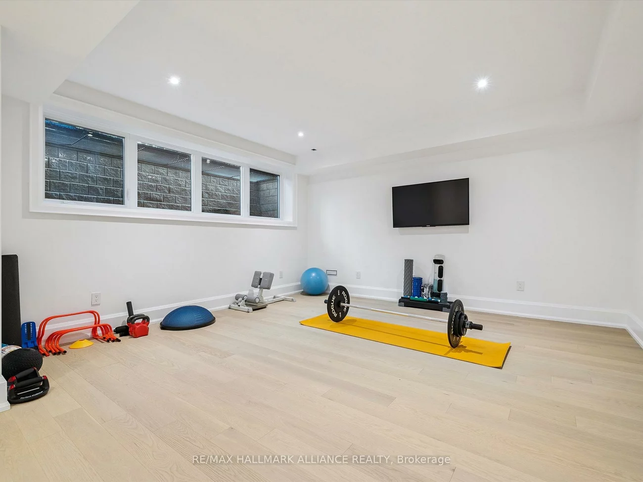 2074, Seabrook, 1020 - WO West, Oakville