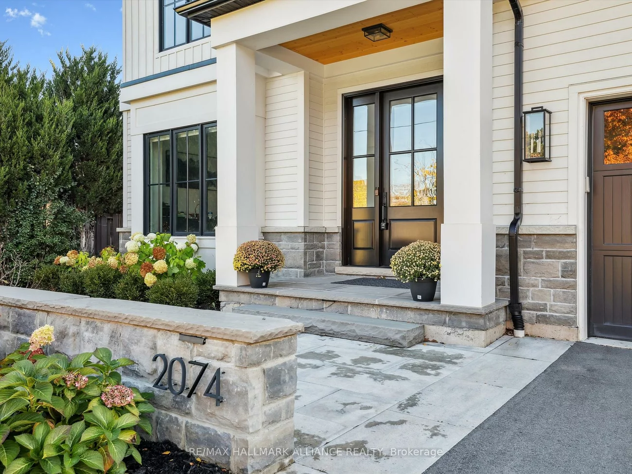 2074, Seabrook, 1020 - WO West, Oakville