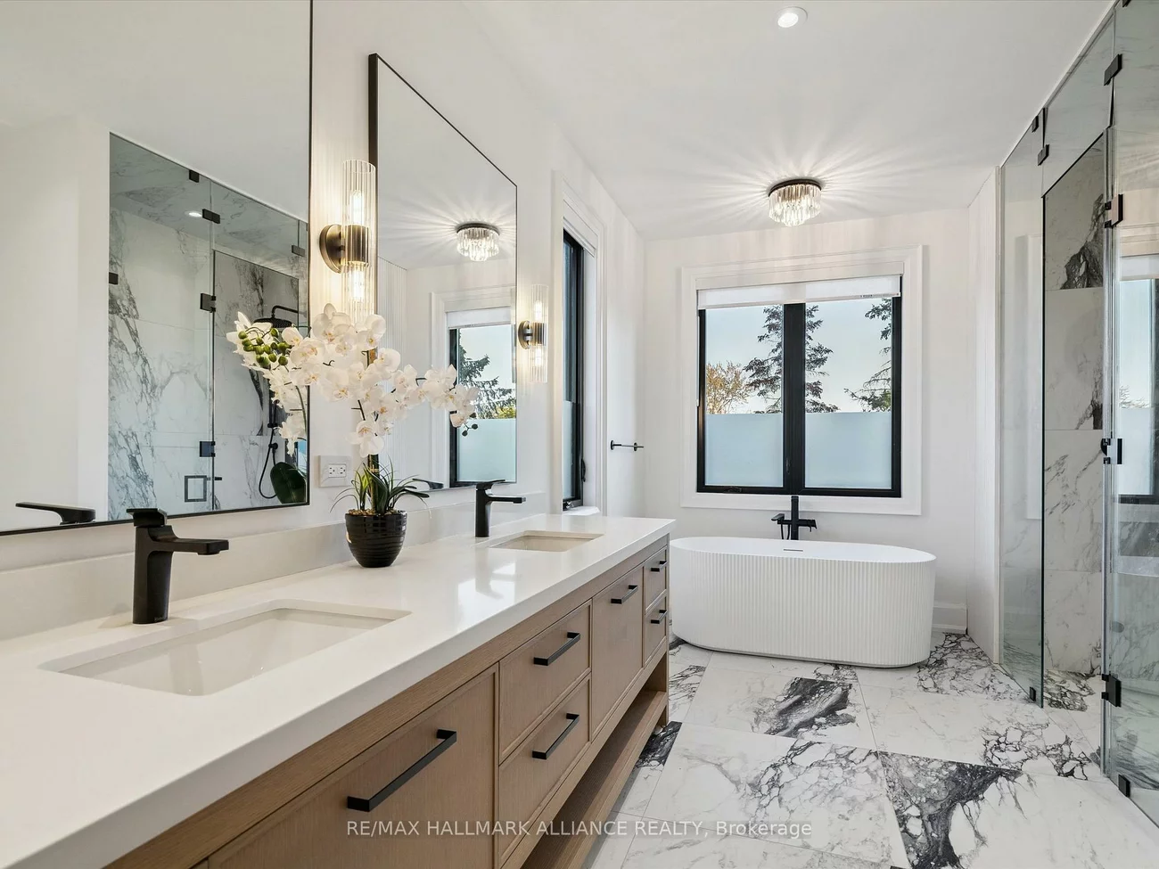 2074, Seabrook, 1020 - WO West, Oakville