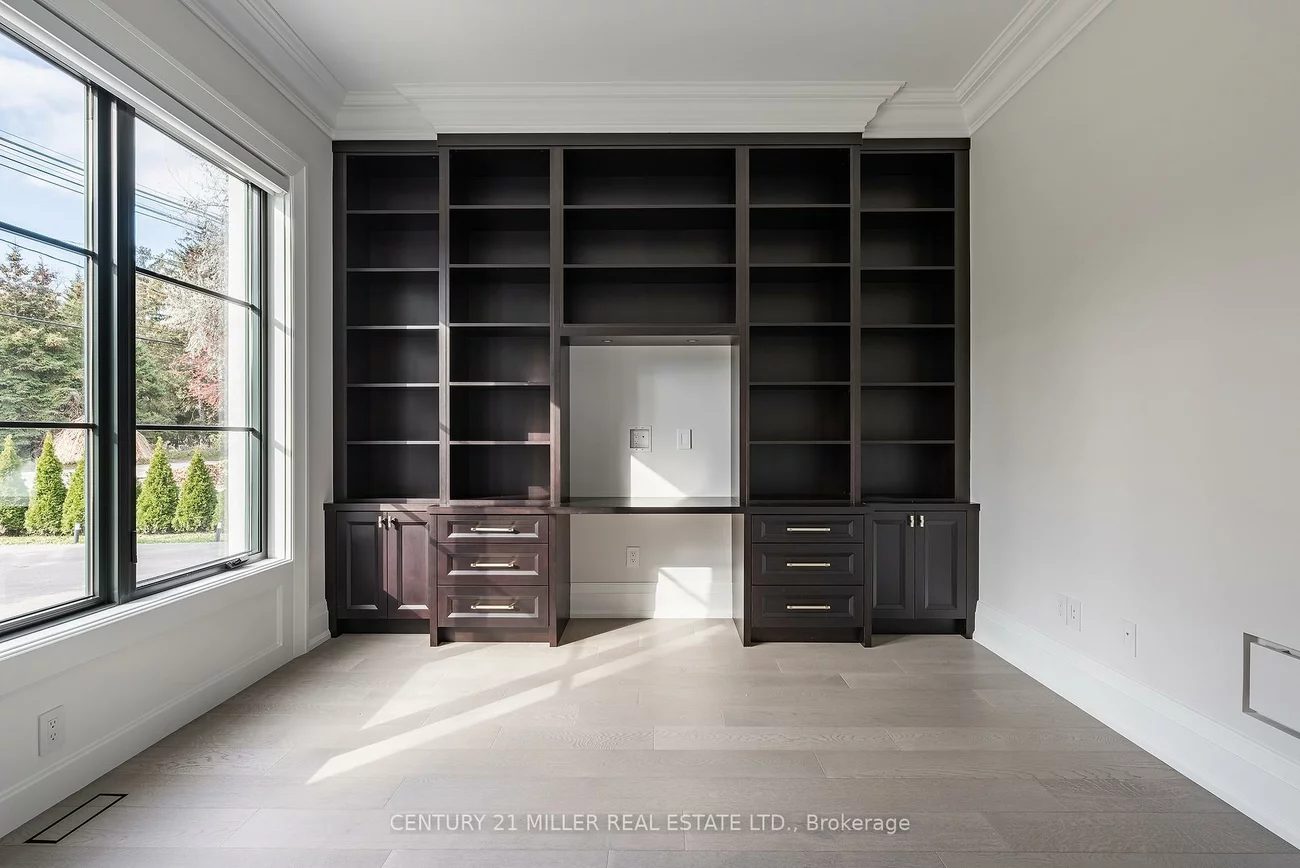 481, Chartwell, 1011 - MO Morrison, Oakville