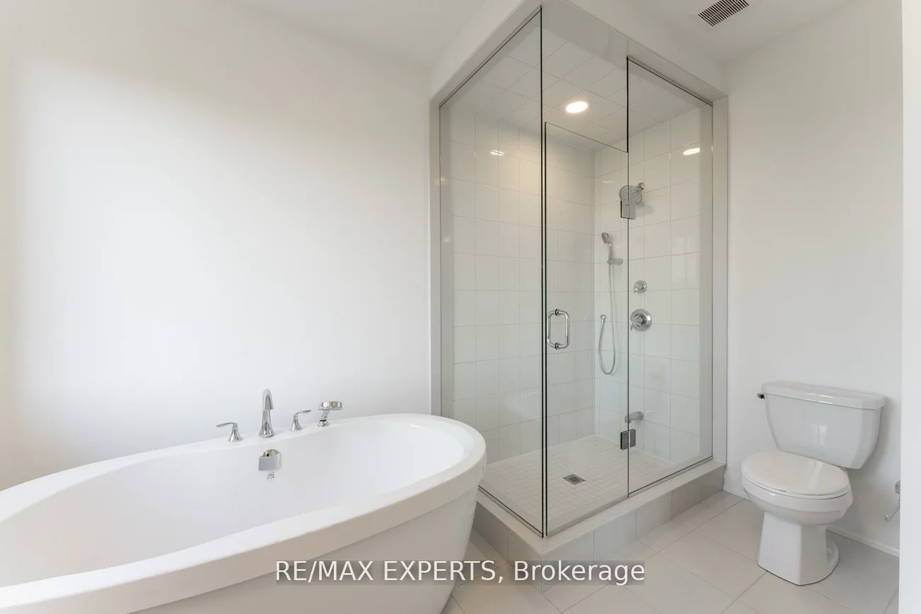 3299, Harasym, 1012 - NW Northwest, Oakville